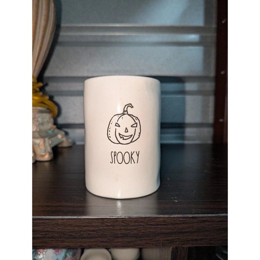 Rae Dunn SPOOKY 13.2 oz Ceramic Candle‎ Scented Vanilla Sandalwood